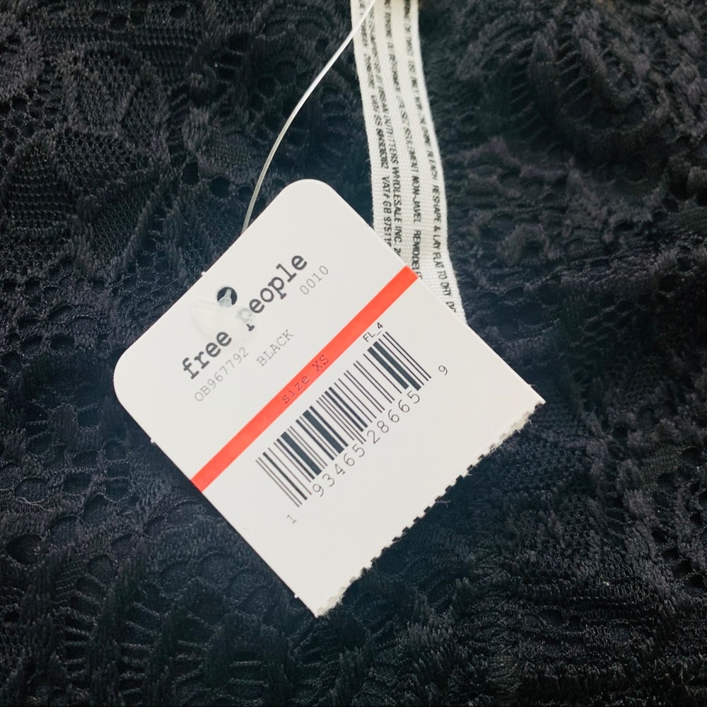 Free People Chase Me Black Lace Brami NWT Size XS - Picture 6 of 7